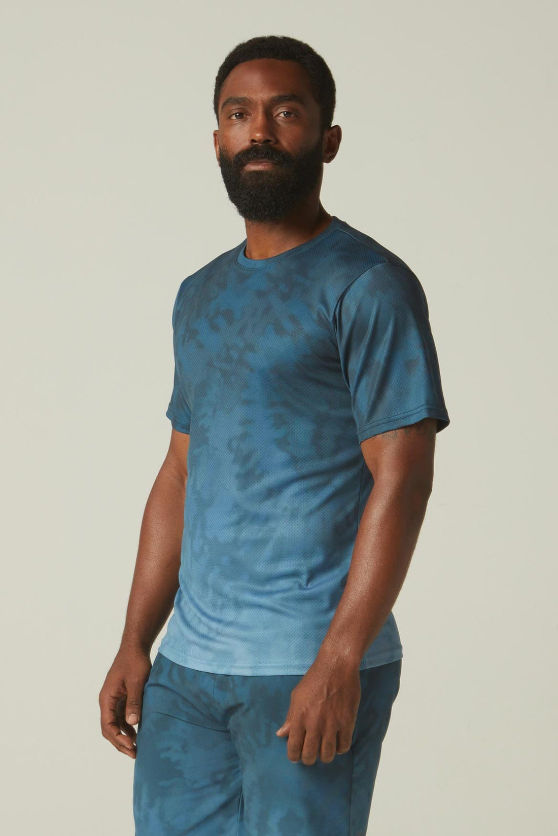 Levi Tee Subtle Ties Blue Vanish